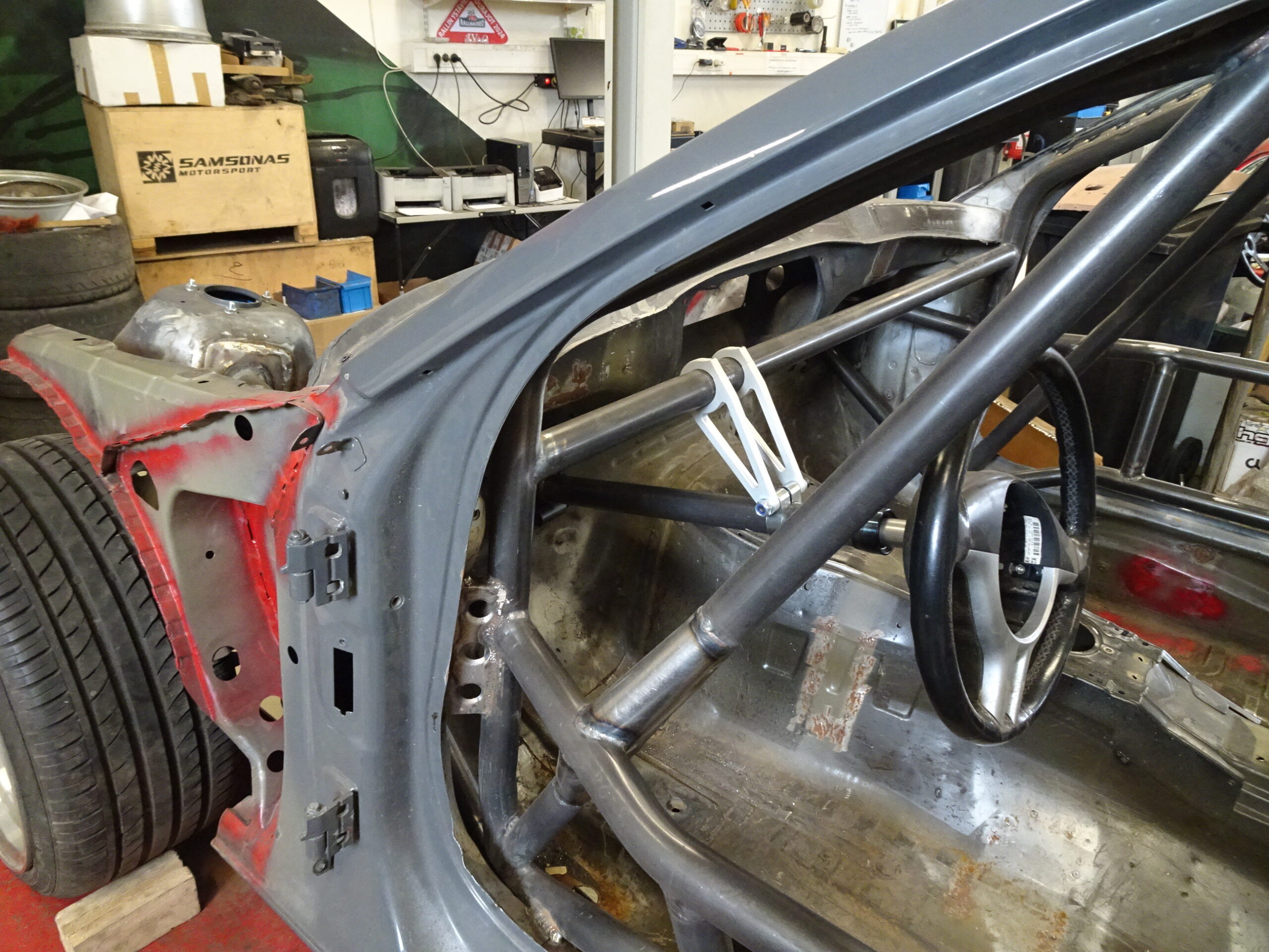 rcs weld in roll cage for drifting bmw e46 coupe rcs weld in roll cage for drifting bmw e46 coupe